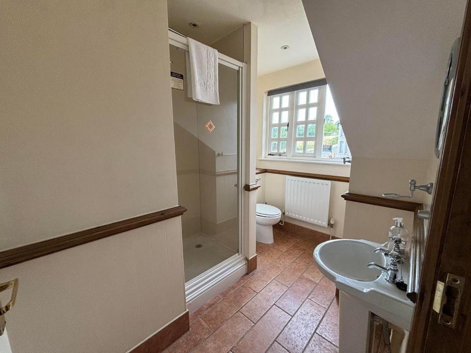True Lovers Knot 4* Blandford Forum